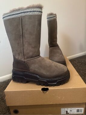 UGG CLASSIC TALL TRAILGAZER SUEDE BRAID WATERPROOF BOOTS WOMEN HICKORY SIZE 10